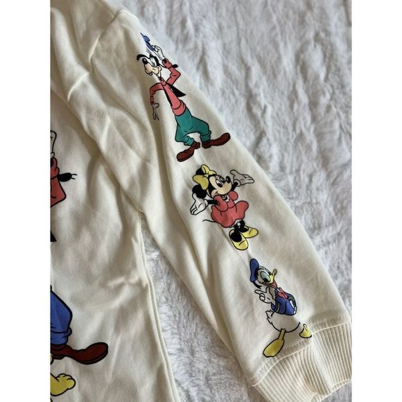 H&M Disney Long Sleeve Shirt Size 3/4T - Picture 6 of 8